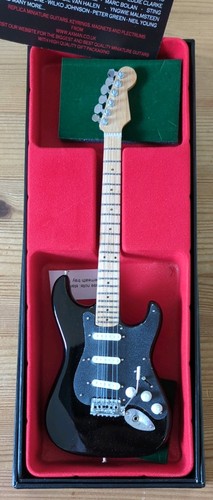 David gilmour guitar miniature - david,