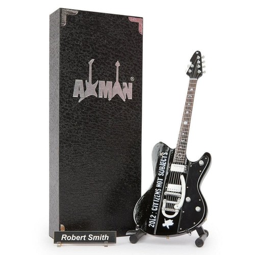 Robert smith guitar - robert,