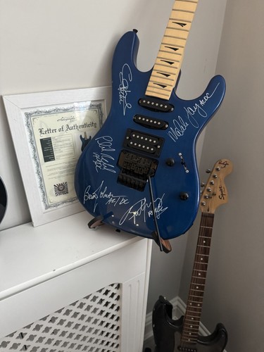 Acdc signed guitar - signed,